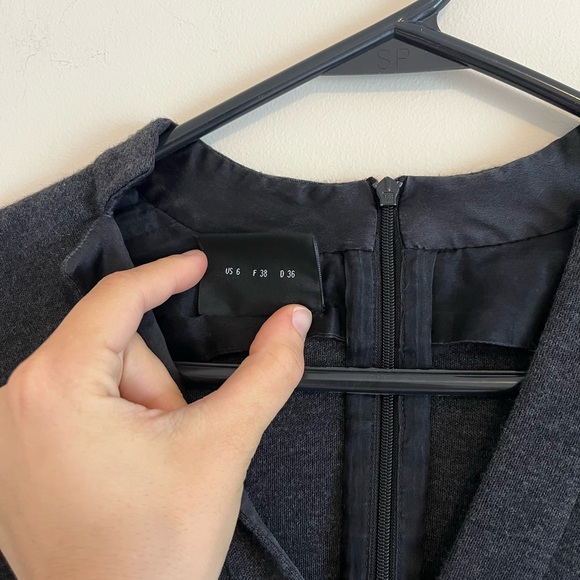 AKRIS Gray Wool 3/4 Sleeve Dress- Size US 6 - Picture 5 of 9